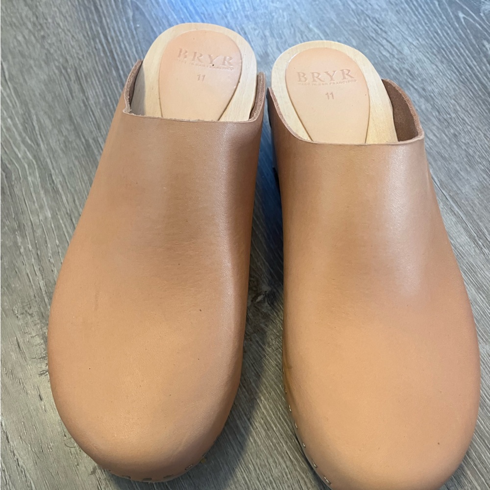 BRYR Worker Clog in Natural, Size 11